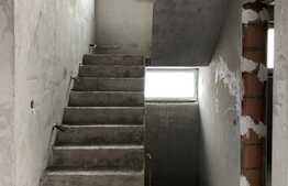 Cauti o casa cu personalitate, suprafete generoase de peste 230 mp si 600 mp teren?