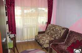 Apartament 2 camere de vanzare, decomandat, 50 mp utili, zona Oncos, cu parcare