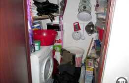 Apartament 2 camere de vanzare, decomandat, 50 mp utili, zona Oncos, cu parcare