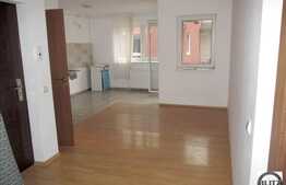 Vanzare apartament 3 camere, 70 mp utili, zona Oncos, cu terasa 12 mp si garaj