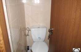 Vanzare apartament 3 camere, 70 mp utili, zona Oncos, cu terasa 12 mp si garaj