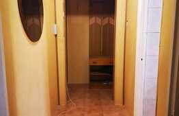 Apartament de 2 camere, însorit, semidecomandat, zona Făget