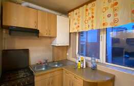 Apartament cu 3 camere, 80 mp, semidecomandat, zona strazii Mircea Eliade