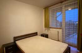 Apartament cu 3 camere, 80 mp, semidecomandat, zona strazii Mircea Eliade