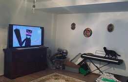 Exclusiv! Casa tip triplex,cu trei apartamente, 321 mp utili, zona Intre Lacuri!