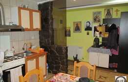 Vanzare 2 camere, 44 mp, balcon inchis, etaj intermediar! Zona strazii Cetatii!