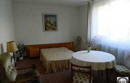 6 camere, 175 mp, garaj, in vila, zona Predeal
