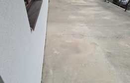 Apartament modern, 50 mp, terasa 42mp ,2 parcari! Zona Terra!