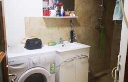 Investiție! Apartament la casă de 3 camere, Ultracentral, la 2 minute de Piața Sfatului