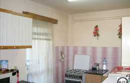 De vanzare apartament cu 3 camere, 74 mp utili , cu 2 balcoane