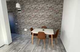 Apartament de inchiriat cu 3 camere, 70 mp, parcare, Apahida