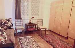 Apartament de 3 camere, decomandat, garaj, zona Engels!