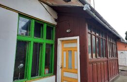 De vanzare casa cuplata,47 mp utili, curte comuna, semicentral