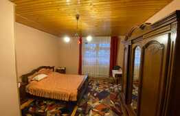 Vila cu potential de transformare in pensiune, 13 camere, Timisul de Sus, 1487 mp teren, Brasov