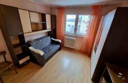 Garsoniera la etaj intermediar, zona Lombului