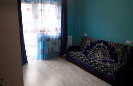 Apartament decomandat cu 3 camere , 2 bai,  zona strazii Eroilor