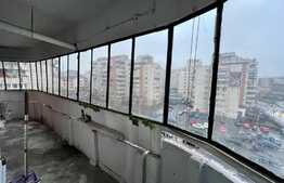 Apartament de 2 camere, decomandat, 52 mp, zona Fsega