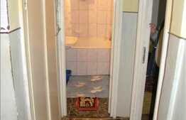 2 camere decomandate de vanzare, zona strazii Parang. Boxa si loc parcare!