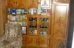 2 camere decomandate de vanzare, zona strazii Parang. Boxa si loc parcare!