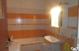 Apartament decomandat cu 1 camera, 36 mp, balcon! Zona strazii Eroilor!