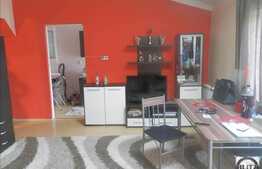 Apartament decomandat cu 1 camera, 36 mp, balcon! Zona strazii Eroilor!