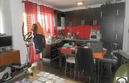 Apartament cu 3 camere, 60 mp utili, zona Florilor! Etaj intermediar!