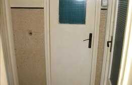 Apartament 4 camere de vanzare, 63 mp utili, zona Mehedinti, cu parcare