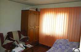 Apartament 4 camere de vanzare, 63 mp utili, zona Mehedinti, cu parcare