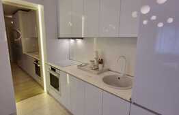 Apartament cu finisaje de lux, 2 camere, etaj intermediar, bloc cu lift, parcare! Zona VIVO!