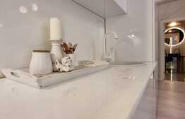 Apartament cu finisaje de lux, 2 camere, etaj intermediar, bloc cu lift, parcare! Zona VIVO!