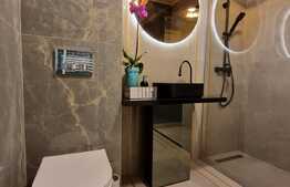 Apartament cu finisaje de lux, 2 camere, etaj intermediar, bloc cu lift, parcare! Zona VIVO!