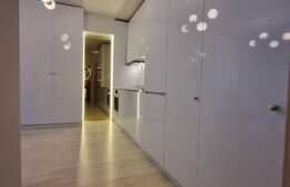 Apartament cu finisaje de lux, 2 camere, etaj intermediar, bloc cu lift, parcare! Zona VIVO!