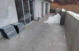 Apartament 3 camere, 77 mp, priveliste deosebita, terasa 67 mp, incalzire in pardoseala!