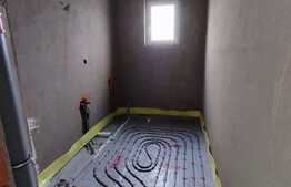 Apartament 3 camere, 77 mp, priveliste deosebita, terasa 67 mp, incalzire in pardoseala!