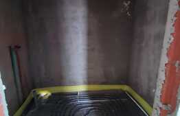 Apartament 3 camere, 77 mp, priveliste deosebita, terasa 67 mp, incalzire in pardoseala!