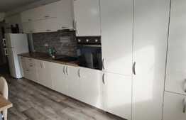 Apartament 3 camere, etaj intermediar, mobilat, zona Florilor