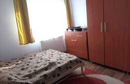 Apartament cu 4 camere, 73 mp, etaj intermediar, 2 parcari, zona Ioan Rus.