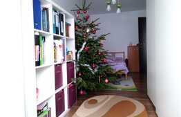 Apartament cu 4 camere, 73 mp, etaj intermediar, 2 parcari, zona Ioan Rus.