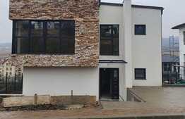  Casa unifamiliala,147 mp utili, 432 mp teren, Valea Chintaului
