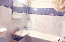 Apartament 3 camere, decomandat, etaj intermediar, garaj, zona Fabricii