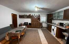 Apartament 3 camere, 58 mp, zona strazii Stejarului