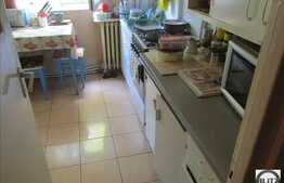 4 camere, 78 mp, boxa, parcare, etaj intermediar, zona Grigore Alexandrescu