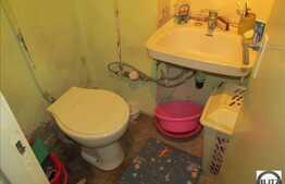 4 camere, 78 mp, boxa, parcare, etaj intermediar, zona Grigore Alexandrescu