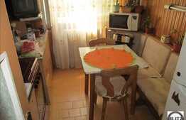 4 camere, 78 mp, boxa, parcare, etaj intermediar, zona Grigore Alexandrescu