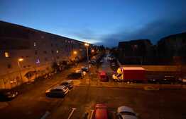 Apartament de 2 camere, etaj intermediar, 50 mp, zona Tractorul 