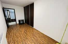 Apartament de 2 camere, etaj intermediar, finisat, zona Petrom