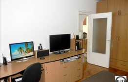 Apartament 2 camere de vanzare, 51.23 mp utili, zona Primaverii, cu parcare