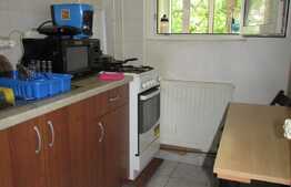 Apartament 1 camera, 28 mp, decomandat, recent zugravit, zona strazii Nicolae Titulescu