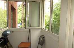 Apartament 1 camera, 28 mp, decomandat, recent zugravit, zona strazii Nicolae Titulescu