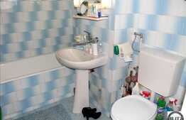 3 camere de vanzare, 61.15 mp utili, zona Fantanele, cu boxa si parcare